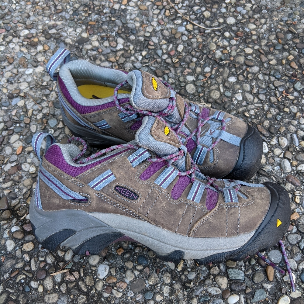 Keen Steel Toed hiking shoes